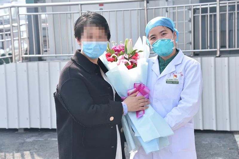 【优秀青年医师】刘皇容：温暖有光，她将健康传导给结核病患者