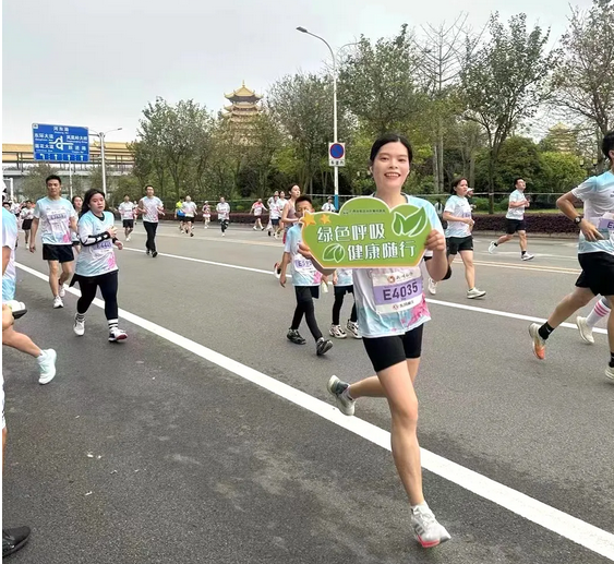 “为健康，一起跑！”广西胸科医院医生组团跑“柳马” 